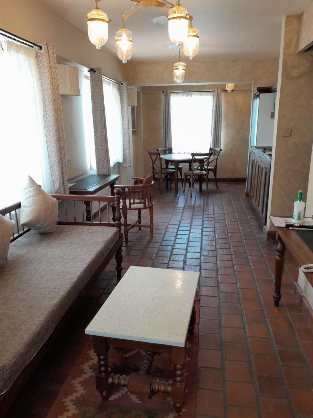 Woodmere Grand Hotel & Serviced Apartments Nairobi Exteriör bild