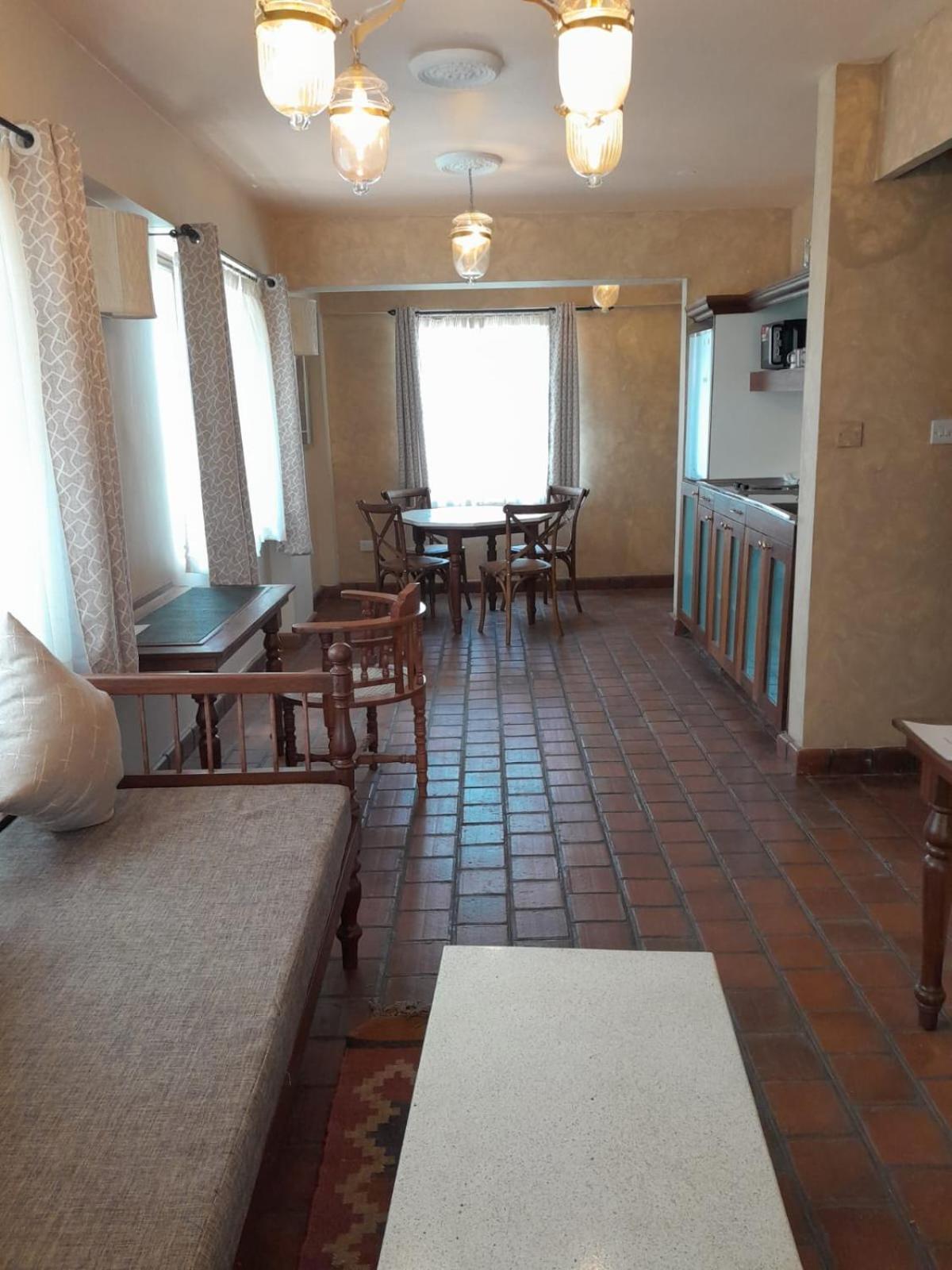 Woodmere Grand Hotel & Serviced Apartments Nairobi Exteriör bild