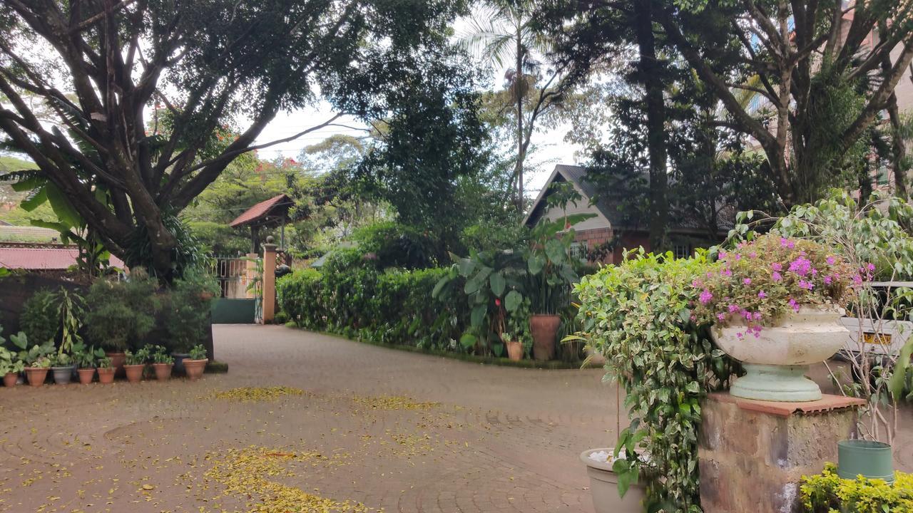 Woodmere Grand Hotel & Serviced Apartments Nairobi Exteriör bild