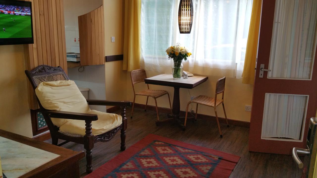 Woodmere Grand Hotel & Serviced Apartments Nairobi Exteriör bild