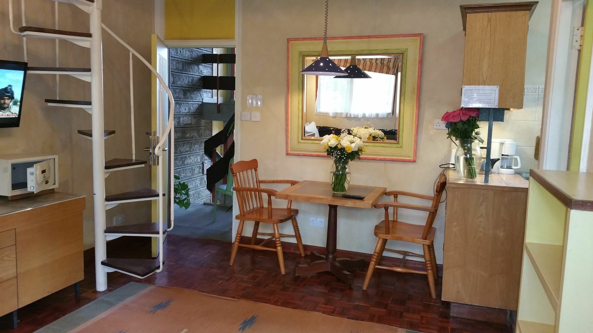 Woodmere Grand Hotel & Serviced Apartments Nairobi Exteriör bild